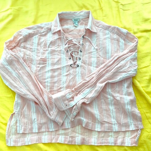 Forever 21 Pink Stripes Shirt - Picture 1 of 2